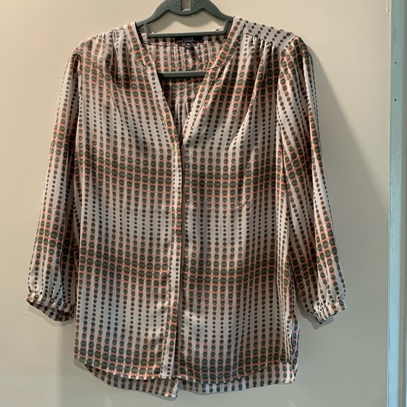 NYDJ Tops - NYDJ blouse XS salmon pink and grey green polka dots